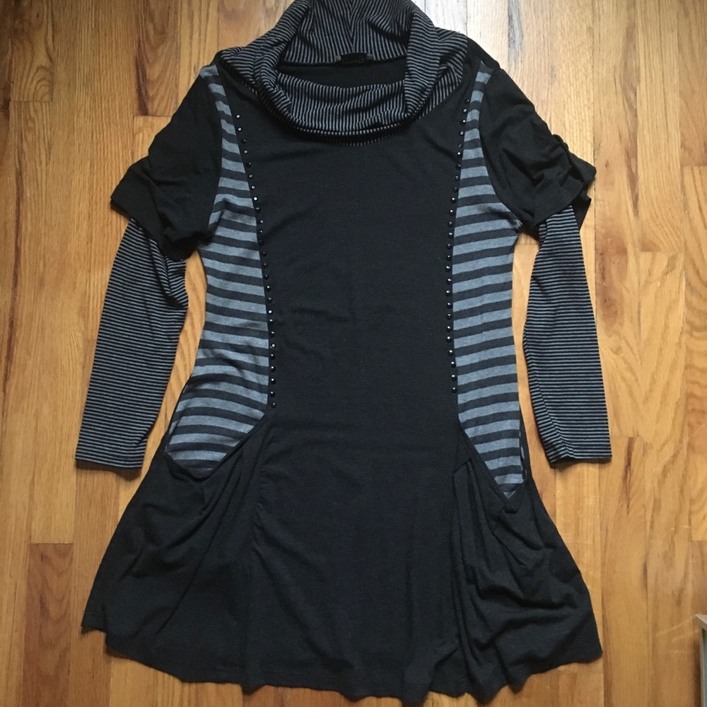 Dress - Picture 16 of 16